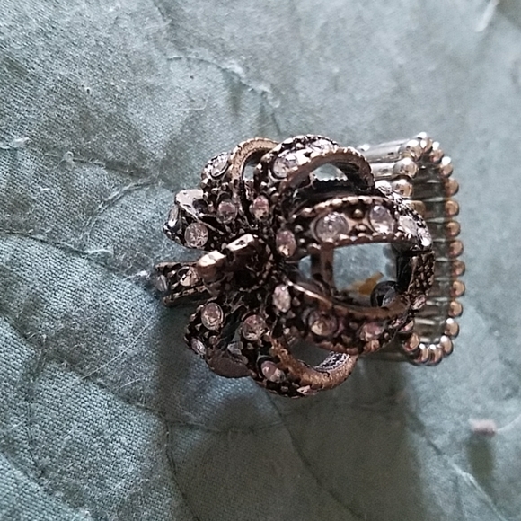 Jeweley - Picture 2 of 3